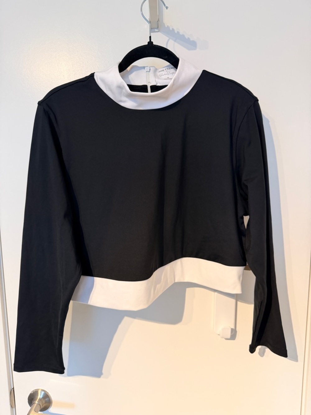 Joe Fresh x Sasha ExeterCropped Two-Tone Mock Neck Long Sleeve Top - Black/White